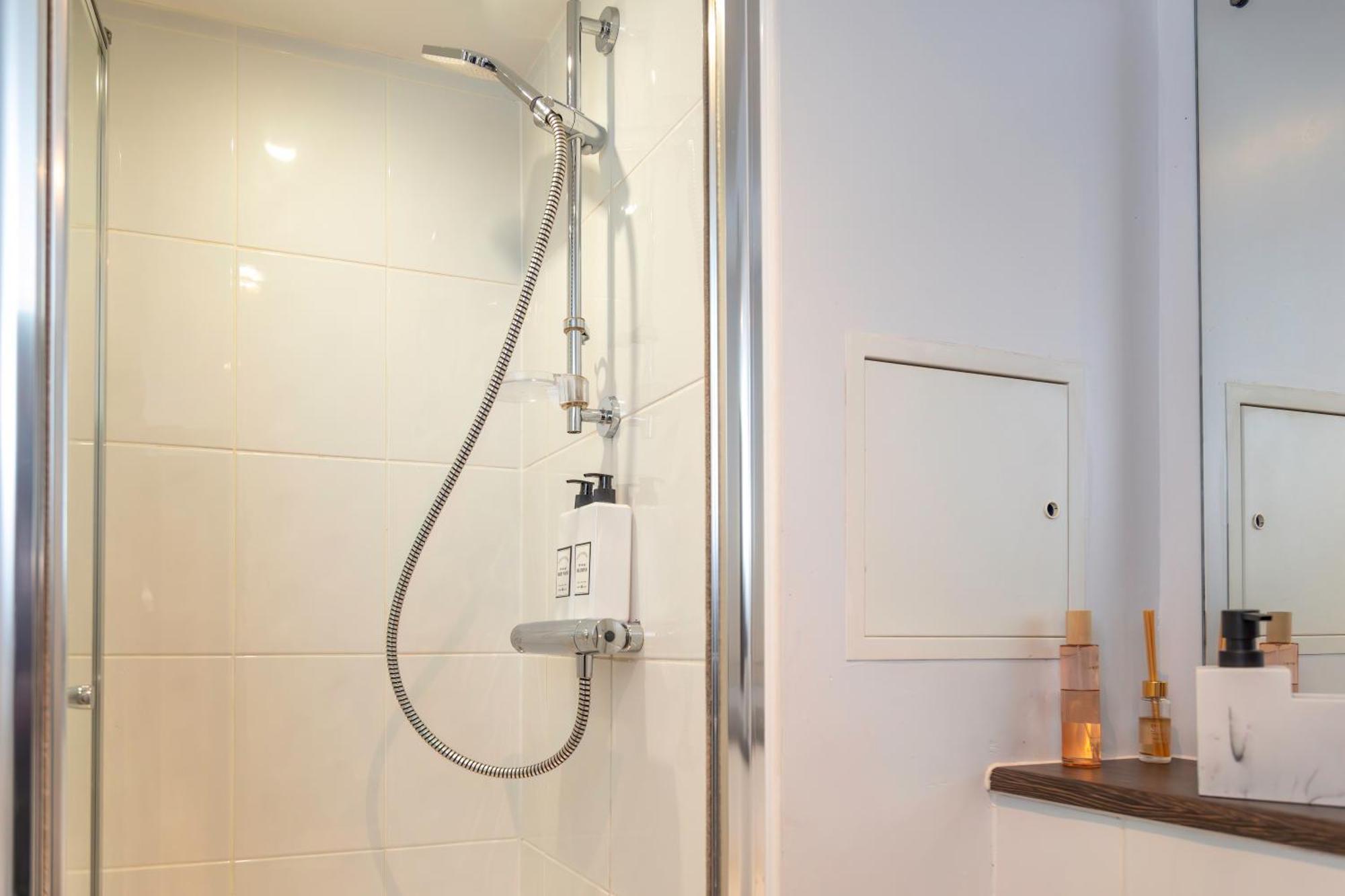 L1 Comfy Escapes - Long Stay Discounts Apply! Liverpool Zewnętrze zdjęcie